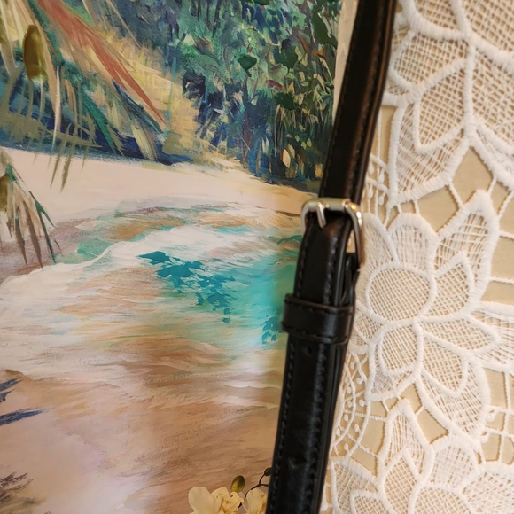 Storypatch Coach! COLLECTIBLE..Canvas Monogram Crossbody..Nearly new condition! - Picture 6 of 14